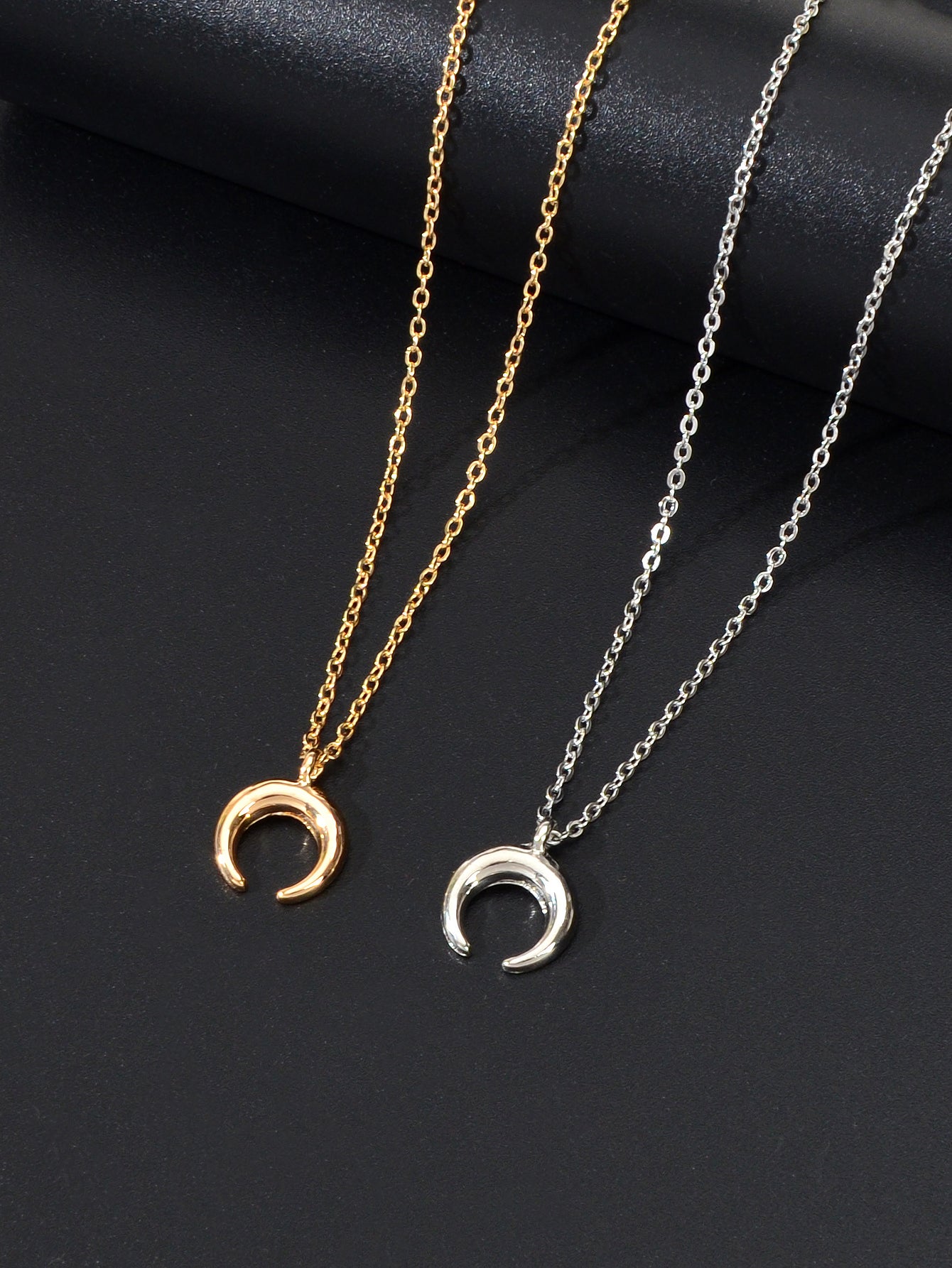 Mystical Crescent Moon Pendant Necklace Embrace Lunar Beauty Jewelry Party Gift-3