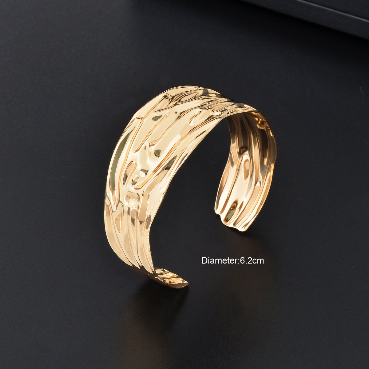 Chunky Gold Geometric Cuff Bangle – image 3