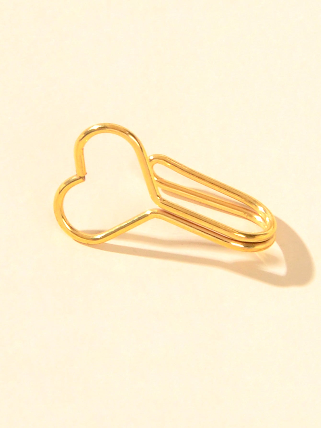 1pc Faux Lip Ear Nose Gold Metal Heart Shape Non Piercing Clip On Nose Hoop Ring-1